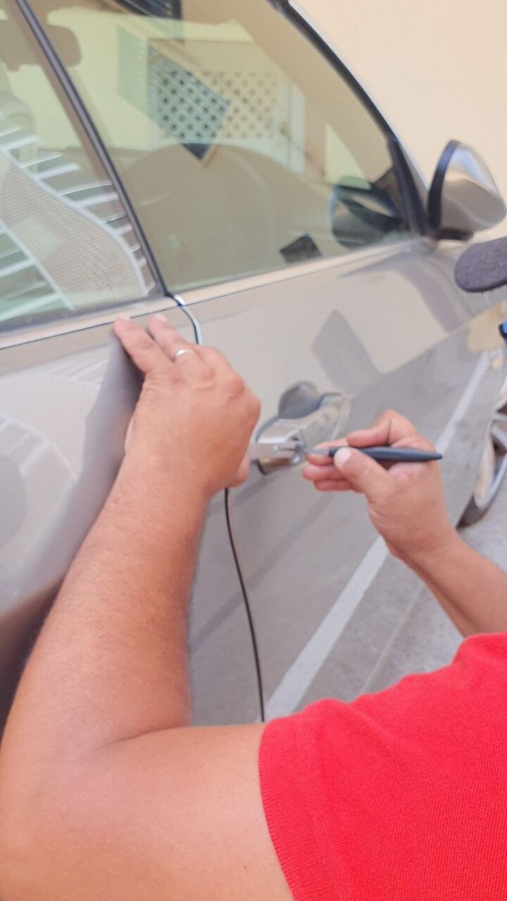 Apertura de coche con ganzúa