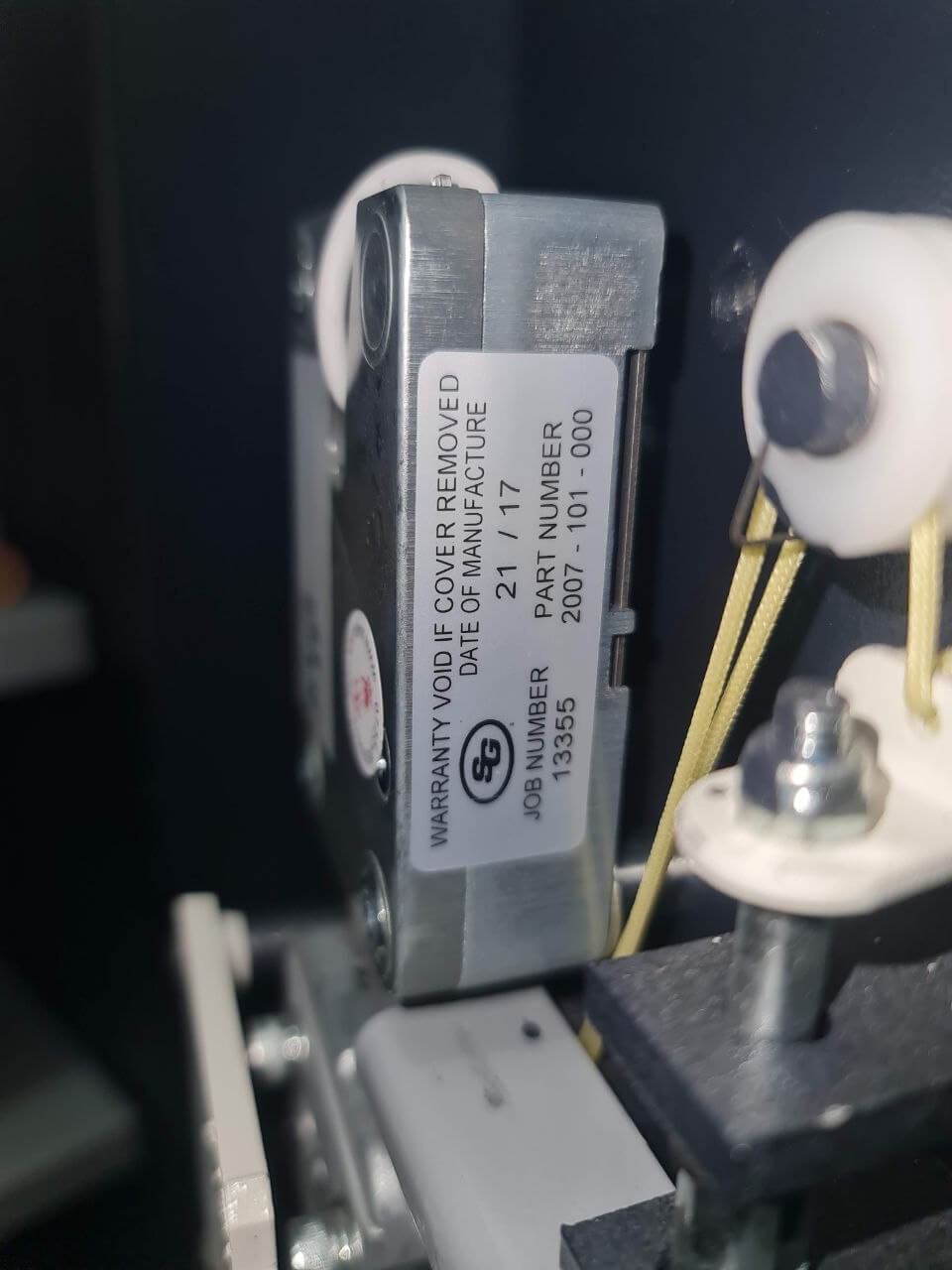 Instalación de mecanismo nuevo en caja fuerte
