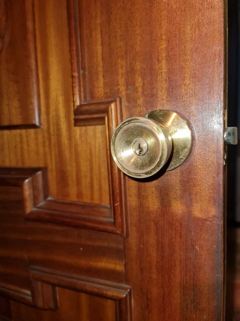 Cambio de cerradura antigua por actual