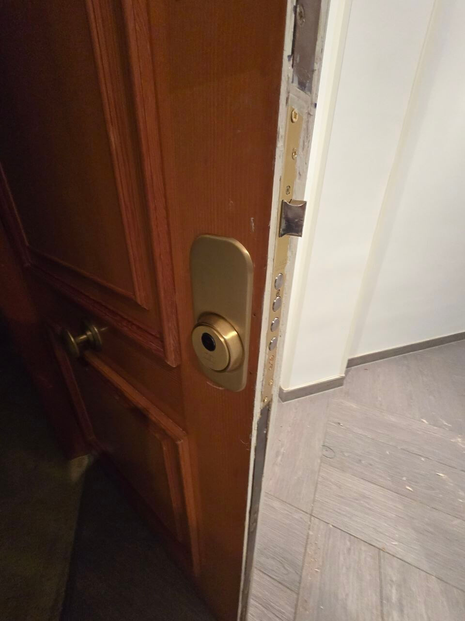 Reparación tras robo en vivienda