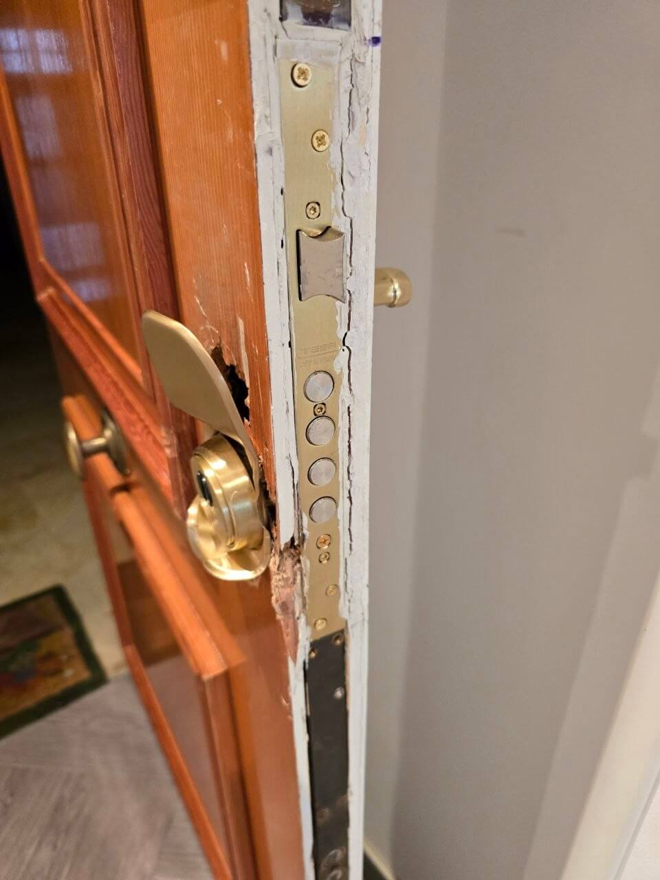 Reparación tras robo en vivienda II