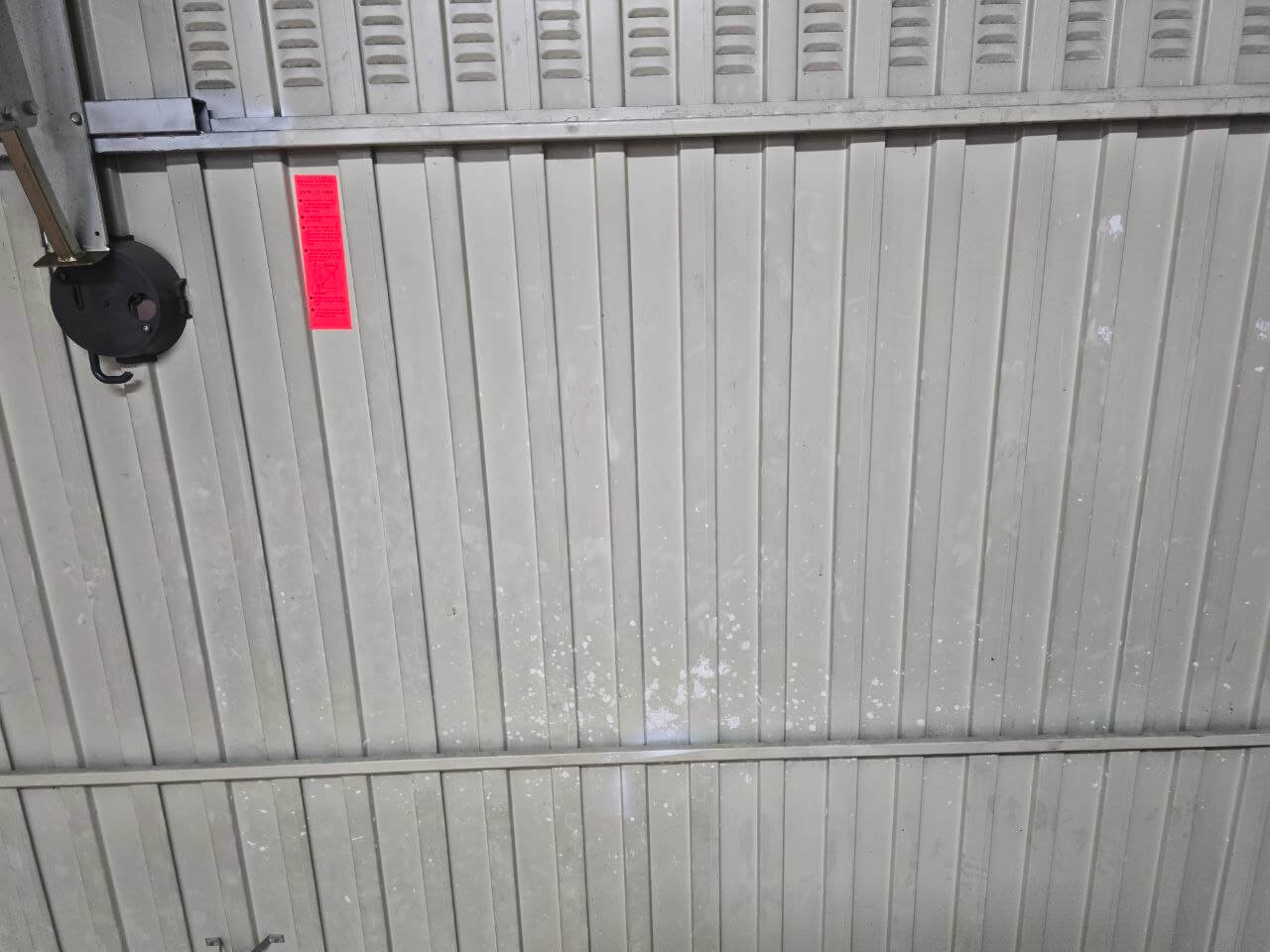 Acabados puerta seccional